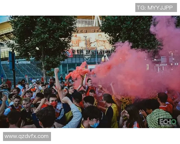 更衣室内外的狂欢时刻：胜利后的十分钟庆祝盛宴